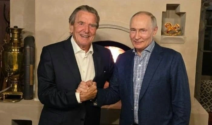 Putin Şröderi görəndə təəccübləndi, tapşırıq verdi ki... - Peskov