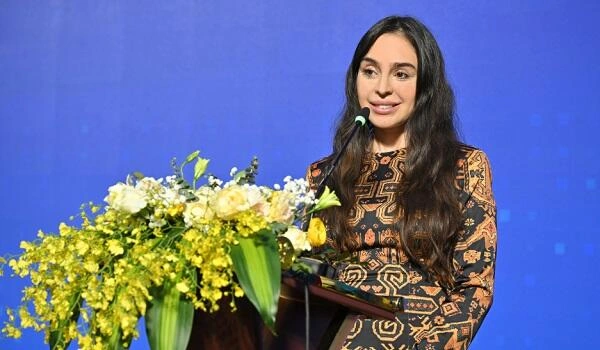 Leyla Əliyeva yeni şeirini paylaşdı - Video