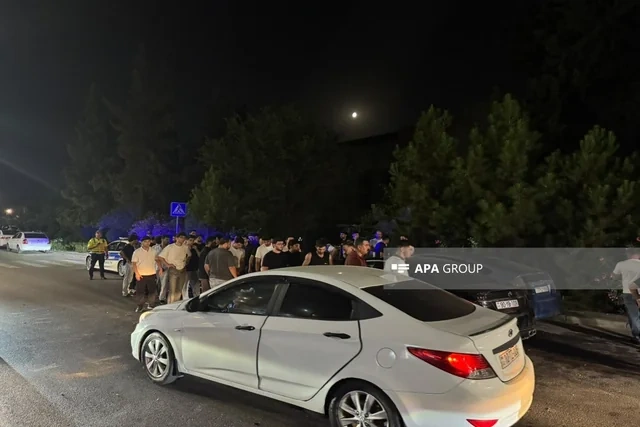 Bakıda üç avtomobil bir-birinə çırpıldı - FOTO