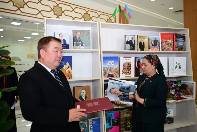 Arkadağ şəhərində Seyid Əzim Şirvani və Dövlətməmməd Azadinin yaradıcılığına həsr olunan elmi konfrans keçirilib - FOTO