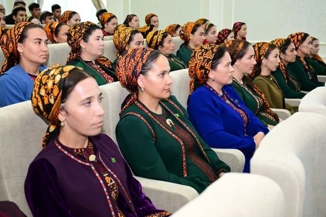 Arkadağ şəhərində Seyid Əzim Şirvani və Dövlətməmməd Azadinin yaradıcılığına həsr olunan elmi konfrans keçirilib - FOTO