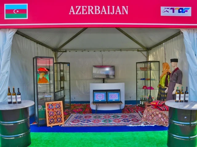 İngiltərə Kralı III Çarlzın izlədiyi möhtəşəm anlar: Azərbaycan nümayəndə heyəti Vindzorda - FOTO - VİDEO