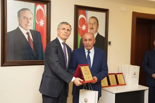 Xətai rayonunda 20 Oktyabr - Energetiklər Günü münasibətilə tədbir keçirilib