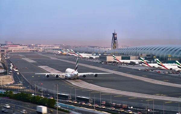 BƏƏ-də həyəcan siqnalı verilir: Dubay və Şarcaya aviareyslərdə ləngimələr var