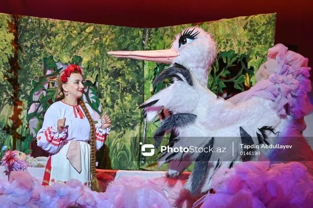 Uşaqların dünyasından incəsənətə gedən yol: Kukla Teatrından FOTOREPORTAJ