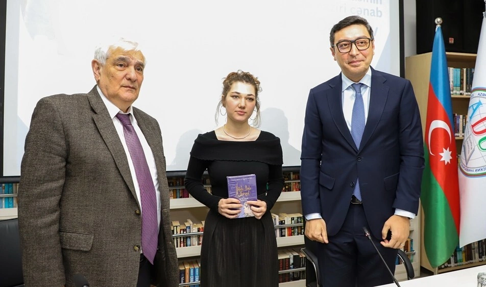 Nazir bu universitetə gəldi, tələbələrlə görüşdü - Foto