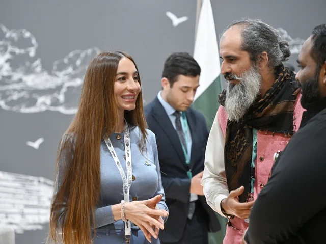 Leyla və Arzu Əliyevalar "Urban Expo" sərgisi ilə tanış olublar - FOTO