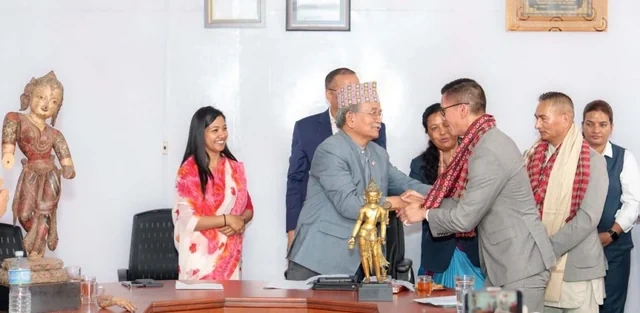 ABŞ Nepaldan oğurlanmış qədim artefaktları geri qaytardı - FOTO