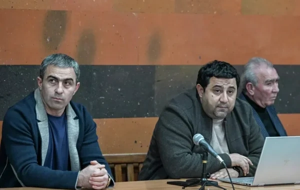 Ermənistanda məhkəmə II Qareginin qohumlarını təqsirli bildi