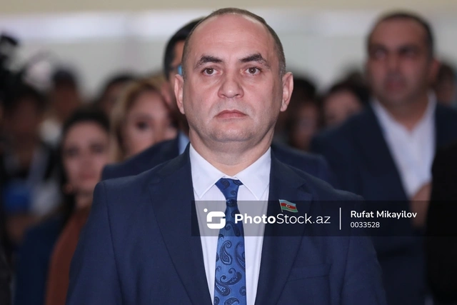 Azərbaycanda dərsliklərin rəqəmsallaşdırılması təklif olunur