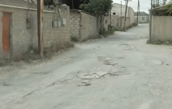 Binəqədinin Cantəpə massivinin yolları əhalinin canını boğaza yığıb - VİDEO