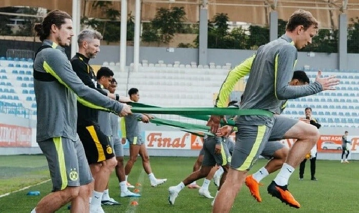 "Dortmund" buna görə "Qarabağ"a təşəkkür etdi - Foto