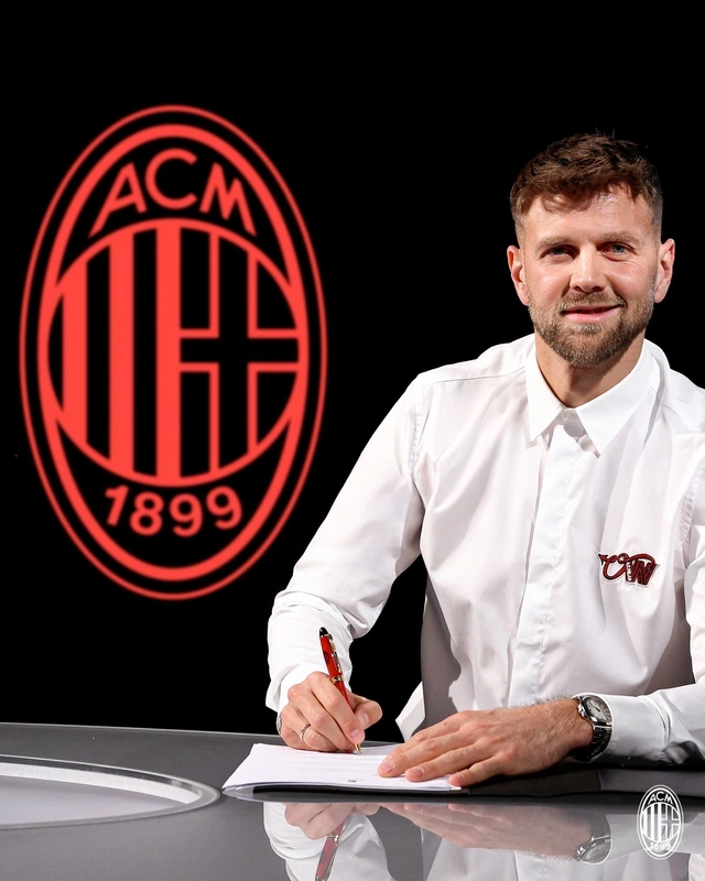 "Milan" yeni hücumçu transfer etdi