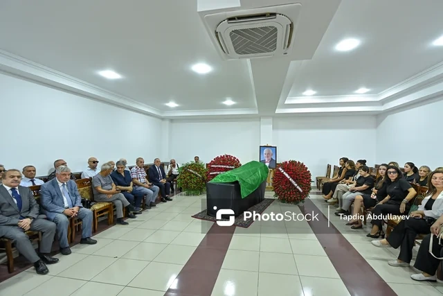 Xalq artisti Tofiq Bakıxanovla vida mərasimi keçirilir - FOTO - VİDEO