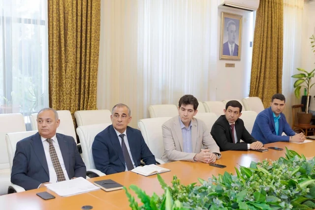 Azərbaycan Tibb Universitetinin Rektoryanı Şurasının növbəti iclası keçirilib - FOTO