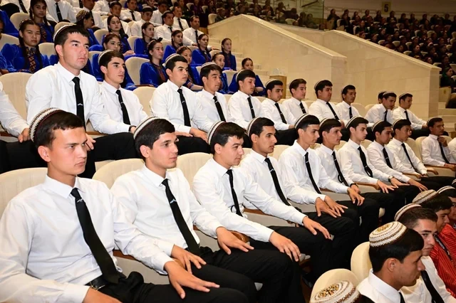 Azərbaycan və Türkmənistan Dövlət Rəqs ansambllarının birgə konserti keçirilib - FOTO