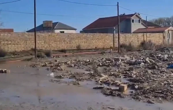 İntensiv yağışlarla əlaqədar fəsadların aradan qaldırılması və suçəkmə işləri davam etdirilir - VİDEO