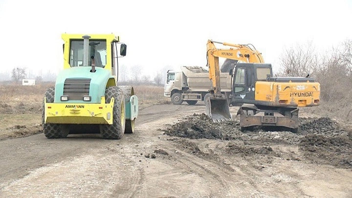 Bakıda daha iki yol sahəsində təmir işləri aparılır