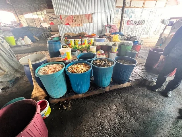 Şəmkirdə bazarda ciddi nöqsanlar aşkarlandı - Foto