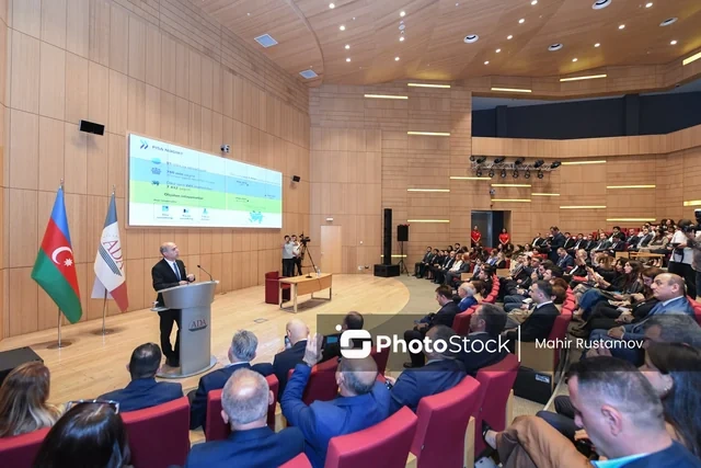 Azərbaycanda qızlar oxu savadlılığında oğlanları qabaqlayıblar