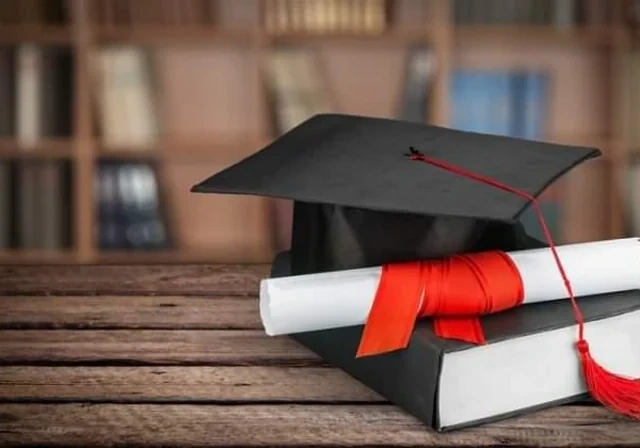 Tələbələr üçün mühüm xəbər: Diplomu daha tez almaq mümkün olacaq?
