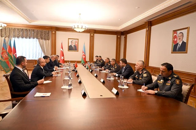 Zakir Həsənov Selçuk Bayraktarı qəbul edib - FOTO
