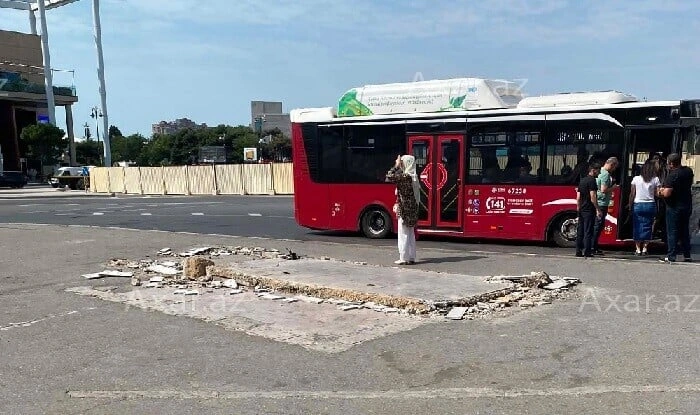 “Gənclik”dəki avtobus dayanacağı yoxa çıxdı – Foto