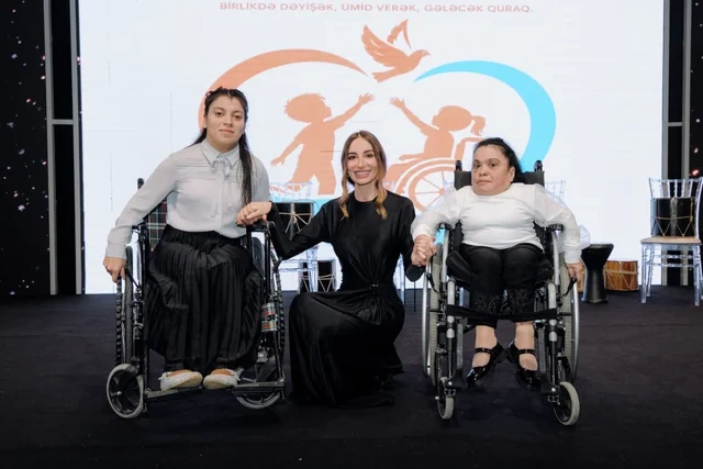 Leyla Əliyeva və Arzu Əliyeva "Cənnətin ariyası" adlı layihə çərçivəsində təqdim olunan konsertdə iştirak ediblər - Foto