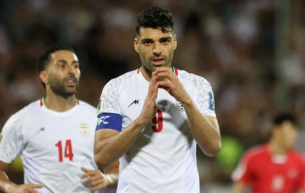 İran millisinin kapitanı etiraz etdi: Jurnalistlərin sualları futbolçunu niyə əsəbləşdirdi?