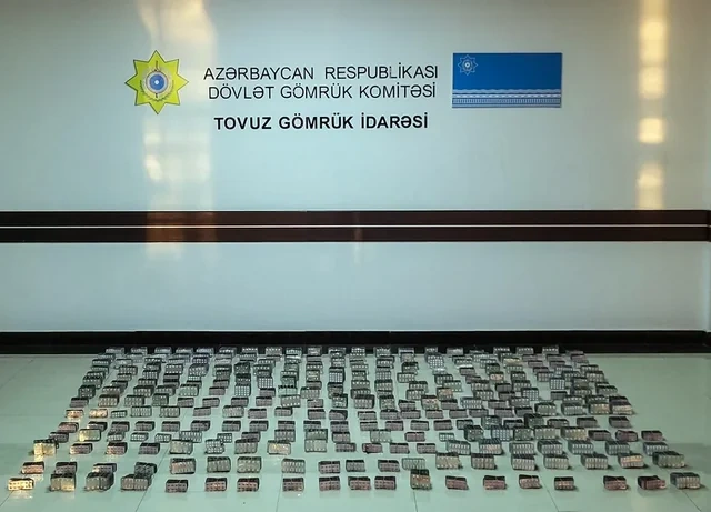 Azərbaycan gömrükçüləri külli miqdarda dərman preparatları aşkar ediblər - FOTO