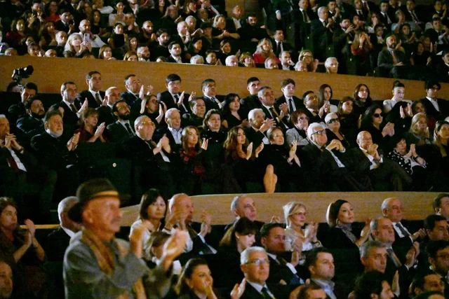 "44" bədii filminin premyerası baş tutub: Arzu Əliyeva və Alyona Əliyeva təqdimatda iştirak ediblər - Foto