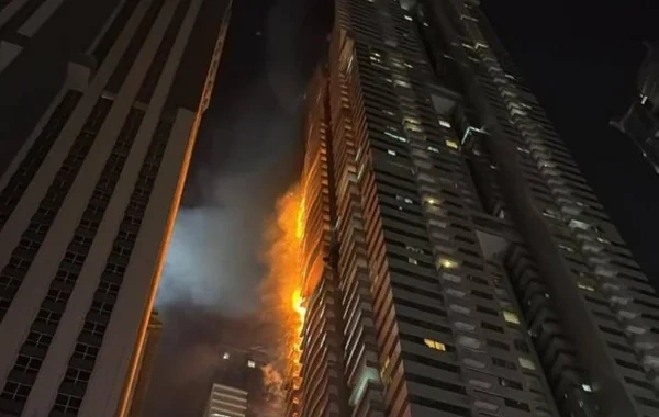 KİV: Dubayda "Emirates Financial Towers" göydələnində yanğın baş verib