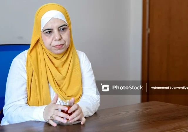 Ana qızı ilə eyni ildə ali məktəbi bitirdi: 20 il sonra gerçəkləşən arzu - FOTO
