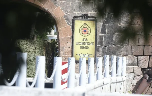 Ermənistandakı 102-ci Rusiya hərbi bazası ölkədən çıxarılır?