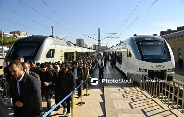 Bakıdan Kürdəmirə rəmzi qatar yola salındı - FOTO