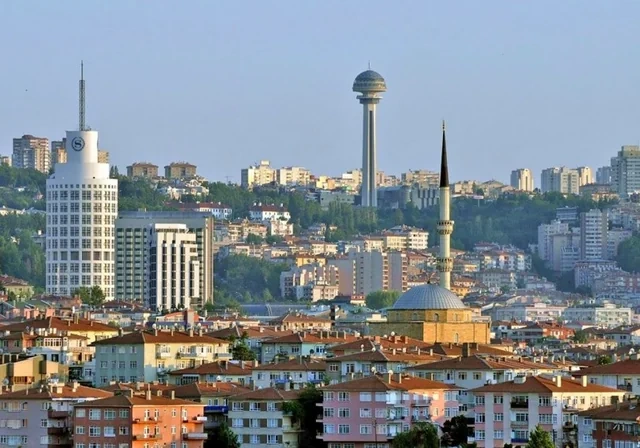 Aralıq dənizində Türkiyəni narahat edən əməkdaşlıq - Fransa niyə diqqətini Kiprə yönəldib?