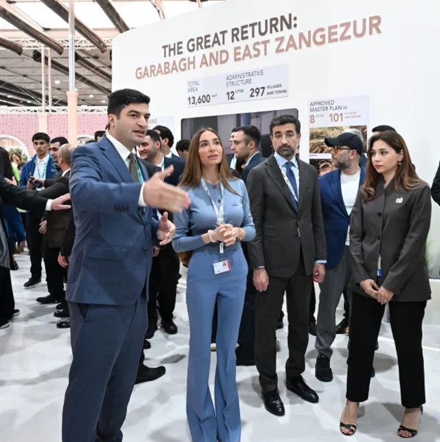 Leyla və Arzu Əliyevalar "Urban Expo" sərgisi ilə tanış olublar - FOTO