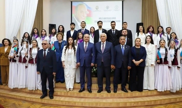 Azərbaycan dövlətçiliyinin xilası… - Kamal Abdulla