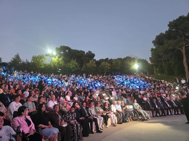 Xətai rayonunda Xalq artisti Niyaməddin Musayevin 85 illik yubileyinə həsr olunmuş görüş keçirilib - FOTO - VİDEO