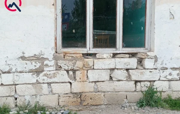 300 şagirdin oxuduğu məktəbin tavanı çökmək üzrədir - FOTO - VİDEO