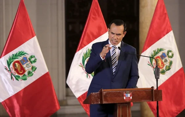 Peru prezidenti vəzifədən uzaqlaşdırılır: Parlament səs verdi
