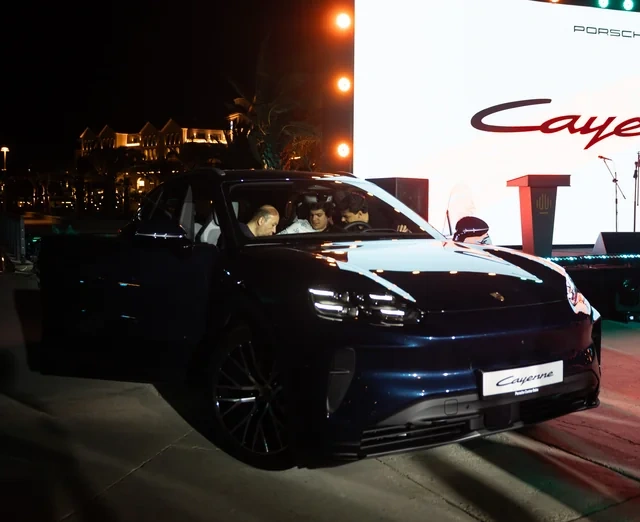 Yeni "Porsche Cayenne Electric" Azərbaycanda təqdim olundu