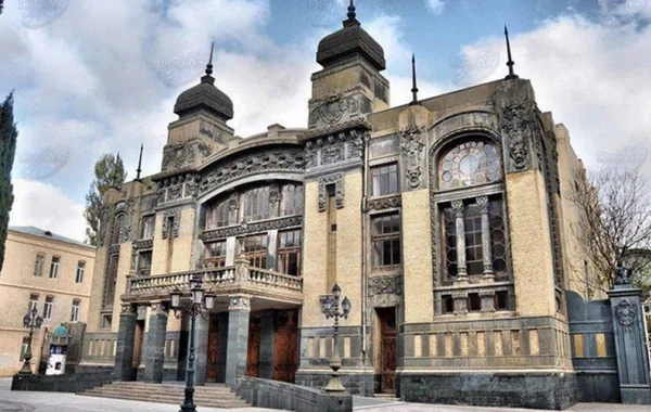 Opera və Balet Teatrından ittihamlara CAVAB: "Xalq artistləri ilə əməkdaşlıq qonorar əsasında davam edə bilər"