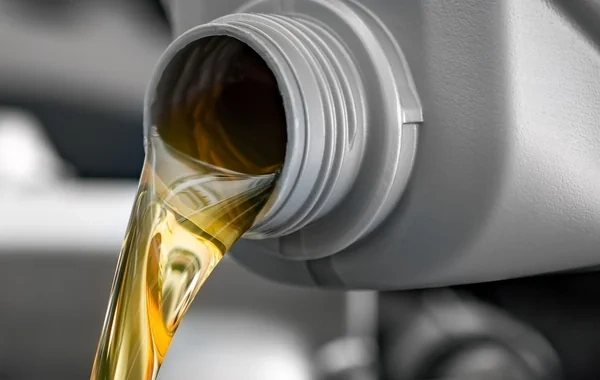 Avtomobil bazarında yeni böhran: Sintetik yağlara limit qoyuldu