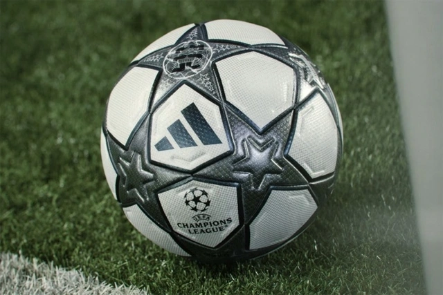 UEFA Çempionlar Liqasının pley-off matçlarının rəsmi topu təqdim edildi