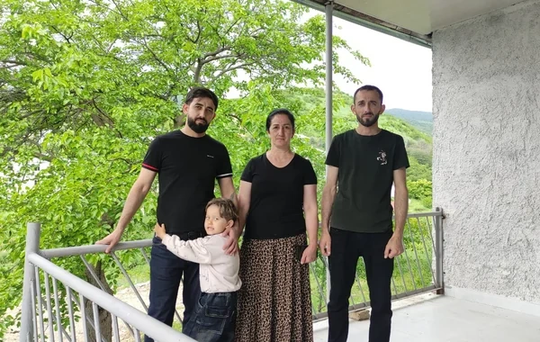 Doqquz ailə üçün doğma torpaq həsrəti bitdi: Xocalı rayonunun beş kəndində qayıdış sevinci - FOTO