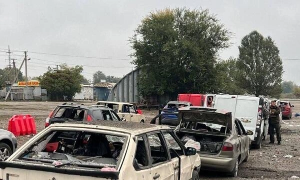 Zaporojyedə sərnişin avtobusu dronla vuruldu - Video