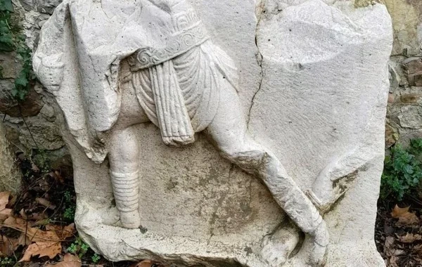 İtaliyada maraqlı arxeoloji TAPINTI