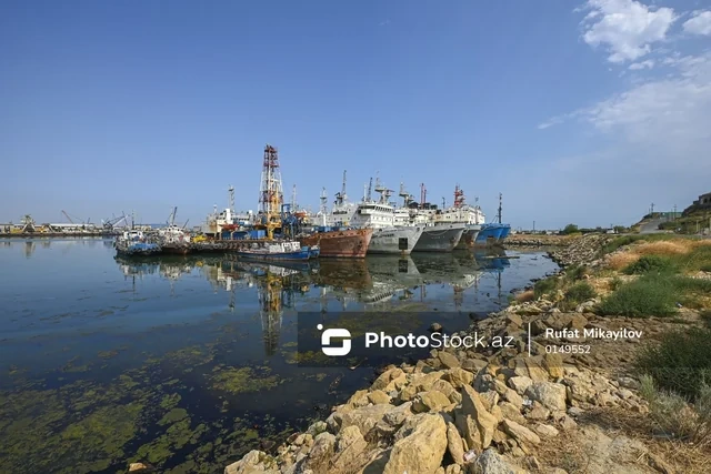 Tarixi hadisələrin şahidi olan gəmilər: Bibiheybətdən FOTOREPORTAJ
