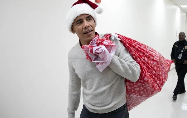 ABŞ-də ibtidai məktəb şagirdlərinə "Şaxta baba Obama" sürprizi